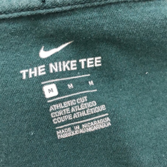 Nike women too shirt - Picture 2 of 6